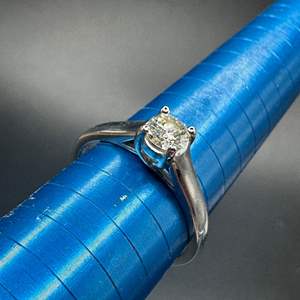 Lot #204 - 14k white gold ring with half-carat diamond solitaire (2.6g)