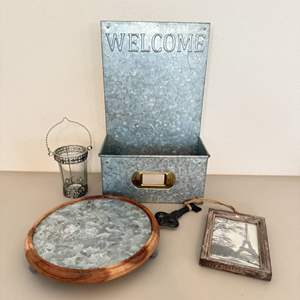 Lot #64  - Shabby Chic/Farmhouse decor 