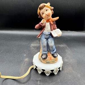 Lot #89  - Vintage figurine night light 