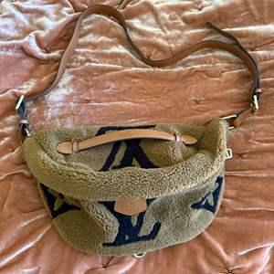 Lot #254  - Designer INSPIRED shearling bumbag 