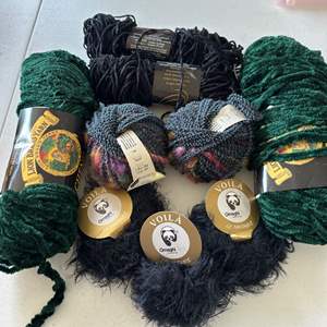 Lot #150 - Mixed lot of 9 skeins