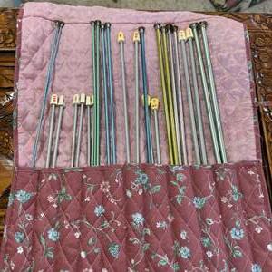 Lot #180 - Knitting needles