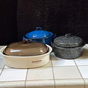 Lot #208 - Enamel pots 