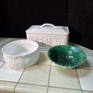 Lot #242 - Ceramic Bread box and bowls 