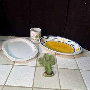 Lot #243 - Platters and spoon rest