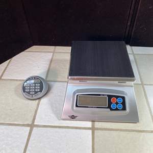 Lot #253 - Food scale 