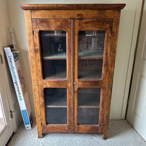 Lot #267 - Vintage cabinet