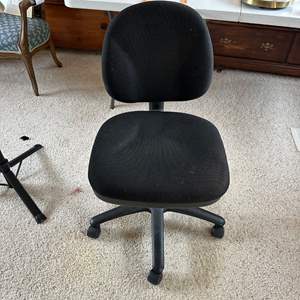 Lot #272 - Office chair 