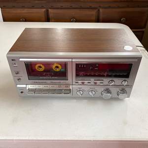 Lot #276 - Vintage Realistic tape player