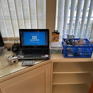 Lot #292 - Laptop, camera, Garmin and more 