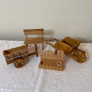 Lot #297 - Miniature primitive wood items