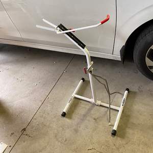 Lot #384 - Bike repair stand 