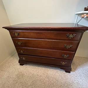 Lot #392 - Hungerlord Mahogany Dresser with dovetail drawers