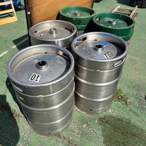 Lot #36  - 5 wine kegs (1/2 barrel)