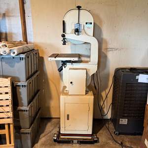 Lot #70  - Jet woodworking bandsaw