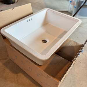 Lot #177  - Icera Karo Medium Undermount  Sink (new in box)