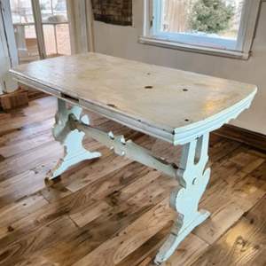 Lot #199  - Vintage drop leaf table 