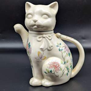 Lot #7 - Vintage Cho Cho San Francisco Takahashi Cat Teapot Creamer (Small Chip in Rim)