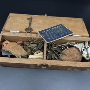 Lot #86 - Vintage Key Collection