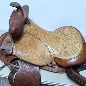 Lot #96 - Vintage Western Yoakum Saddle 