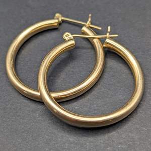 Lot #117 - 14k Gold Earrings (3g)