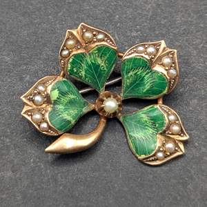 Lot #131 - Art Nouveau 10K Gold Enamel & Seed Pearls Shamrock 4 Leaf Clover Pin Brooch