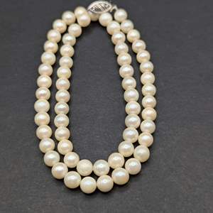 Lot #164 - 10k White Gold Clasp and 14" Pearl Necklace 