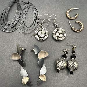 Lot #175 - Silver Tone Jewelry