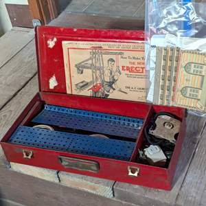 Lot #439 - Vintage 1950s Gilbert Erector Set