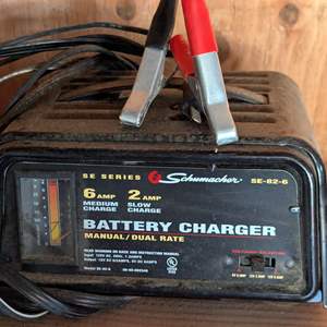 Lot #452 - Schumacher SE8 6v/12v Fully Automatic Battery Charger