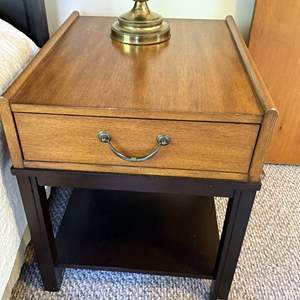 Lot #404 - (2) Nightstands