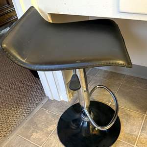 Lot #423 - Chair