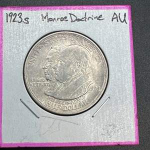 Lot #52 - 1923 Commemorative 90% silver half dollar