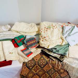 Lot #57- Vintage Table Linen’s: Table Runner, Napkins, Tablecloths, & Crochet Linens