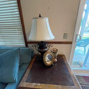 Lot #132- Large Wood Side Table, Table Lamp, & Scentsy Candle Warmer