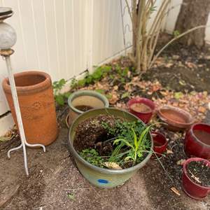 Lot #374- Assorted Pots, Various Colors and Sizes