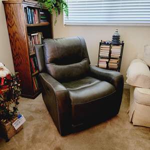 Lot #11- Ashley Zero Wall Recliner with Powered Footrest and Headrest 