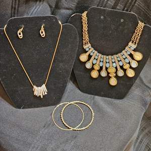 Lot #305 - Swarovski Necklace & Earring SET & Stylish ART Necklace & more