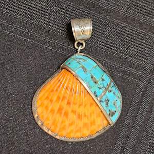 Lot #307 - Hand Crafted Sterling Painted Ribbed Oyster Shell Pendant by Santa Domingo